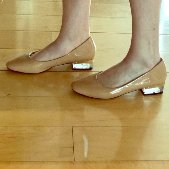 Ladies pumps - Picture 2 of 2